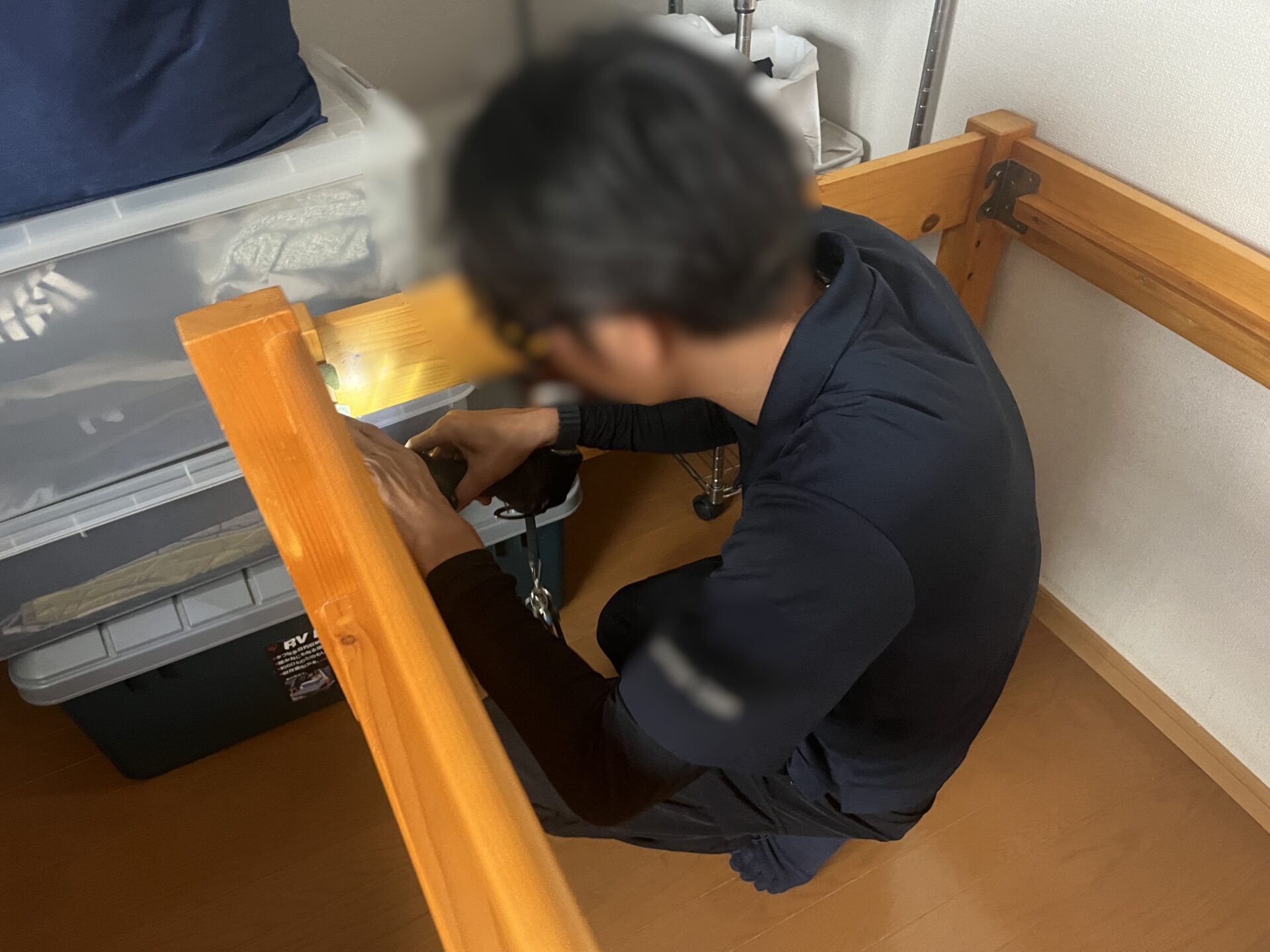 「1LDKのアパートのお部屋からベッドやタンスをお引き取りしました」作業写真