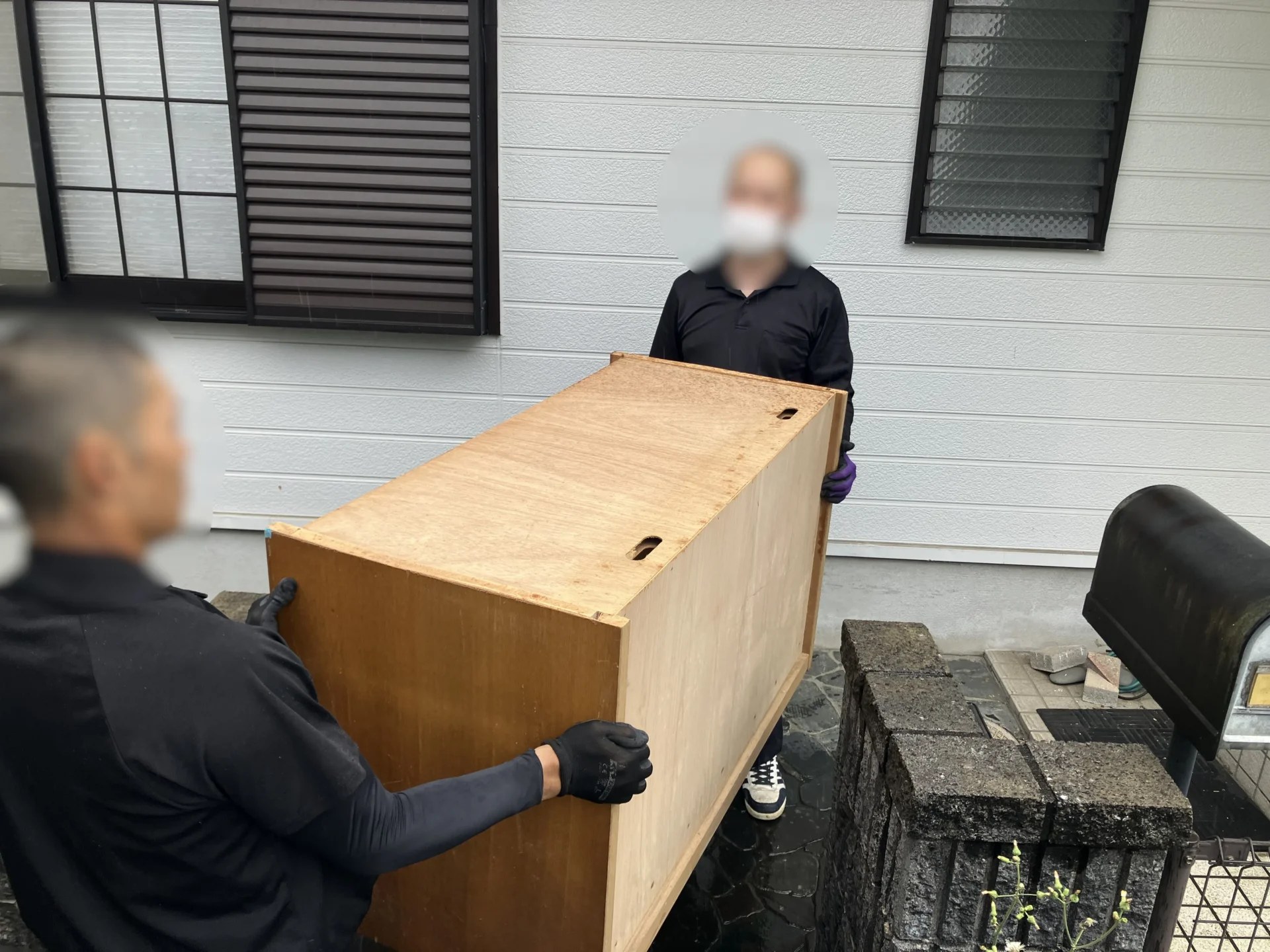 「売却予定のお家からタンスやクローゼットなどをお引き取りしました」作業写真